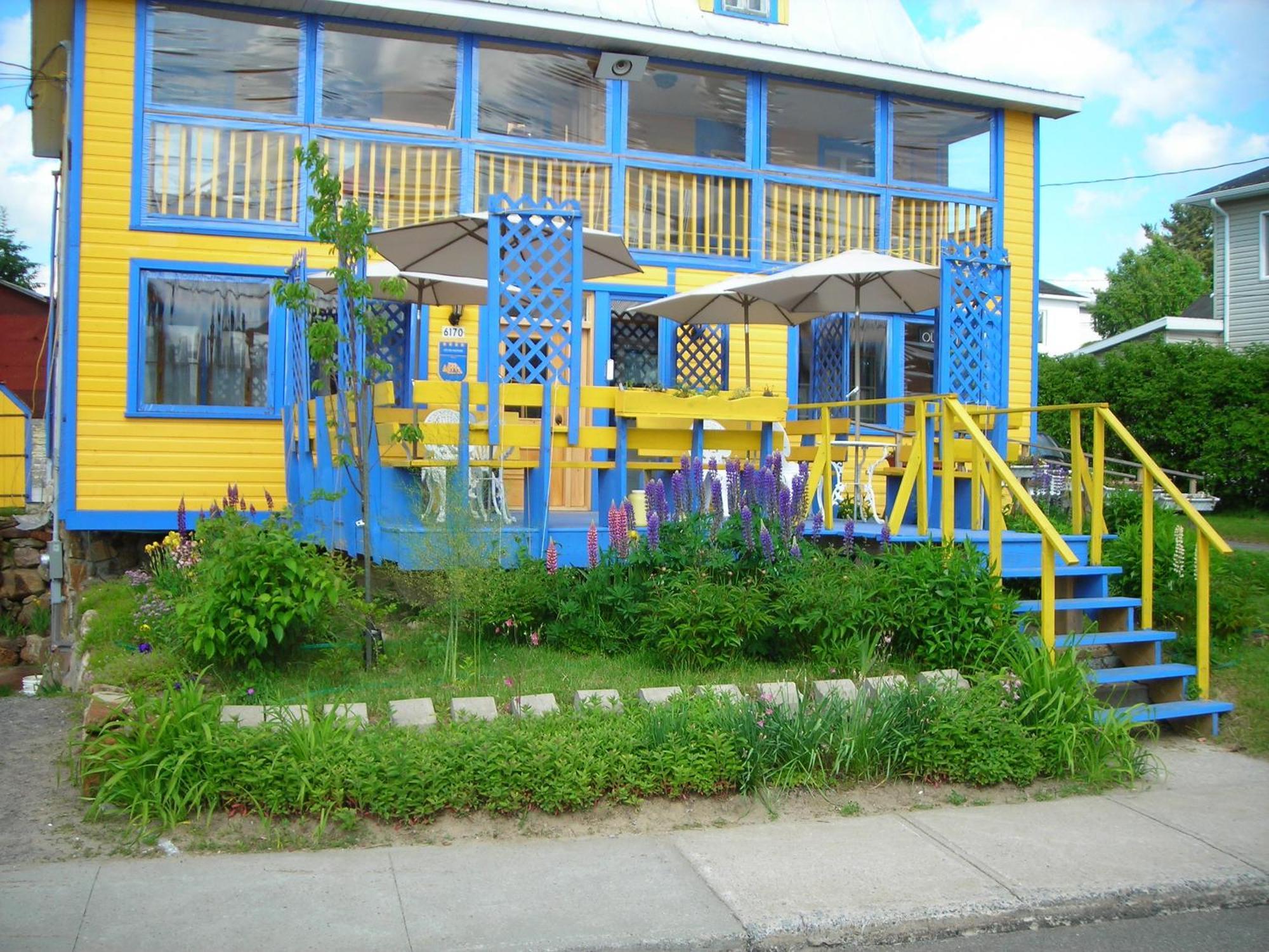 Gite Des Hauteurs Et Cafe De La Place Saint Zenon Екстериор снимка