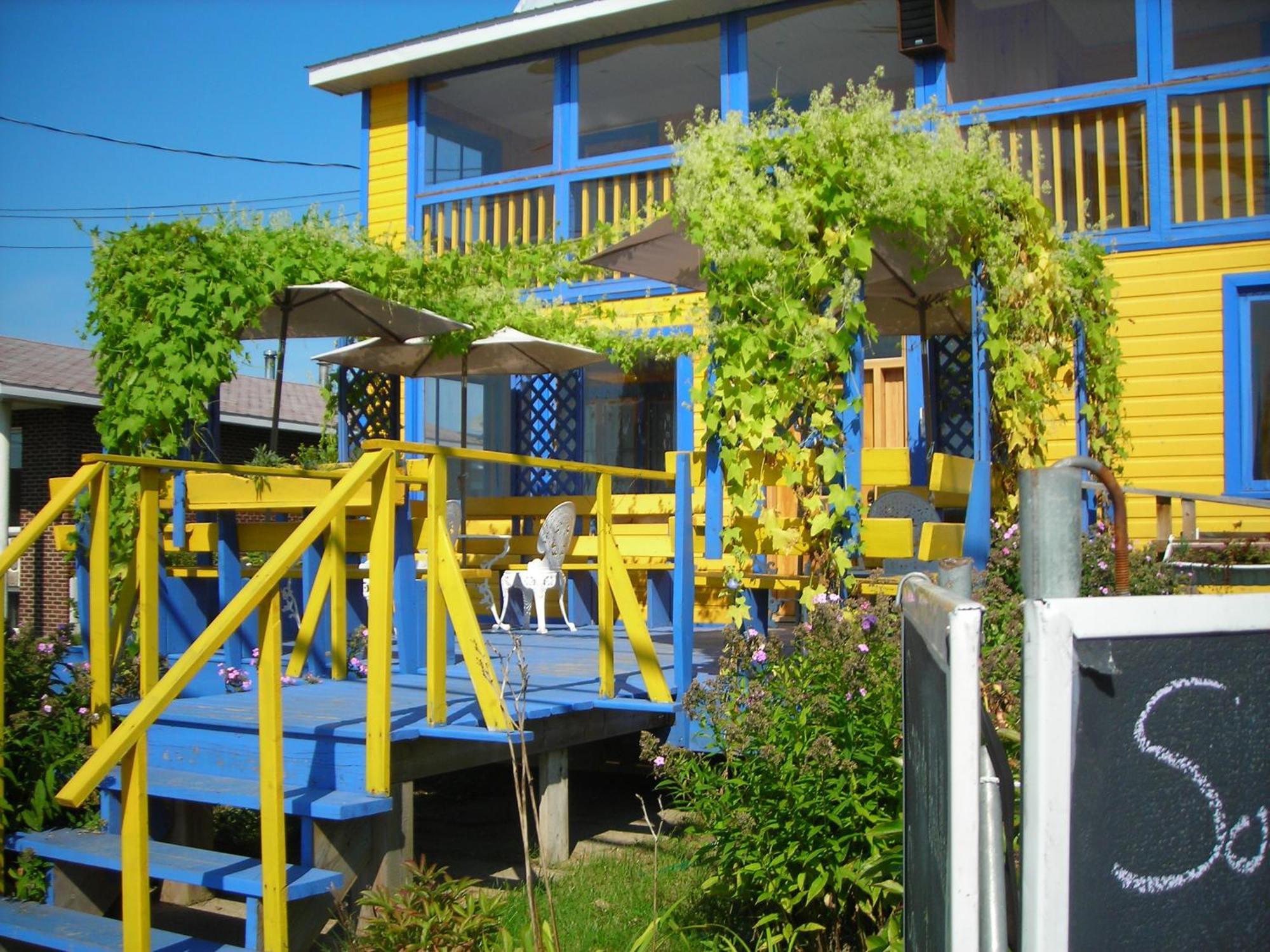 Gite Des Hauteurs Et Cafe De La Place Saint Zenon Екстериор снимка